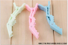 Load image into Gallery viewer, Alligator Clothes Clip
