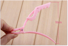 Load image into Gallery viewer, Alligator Clothes Clip
